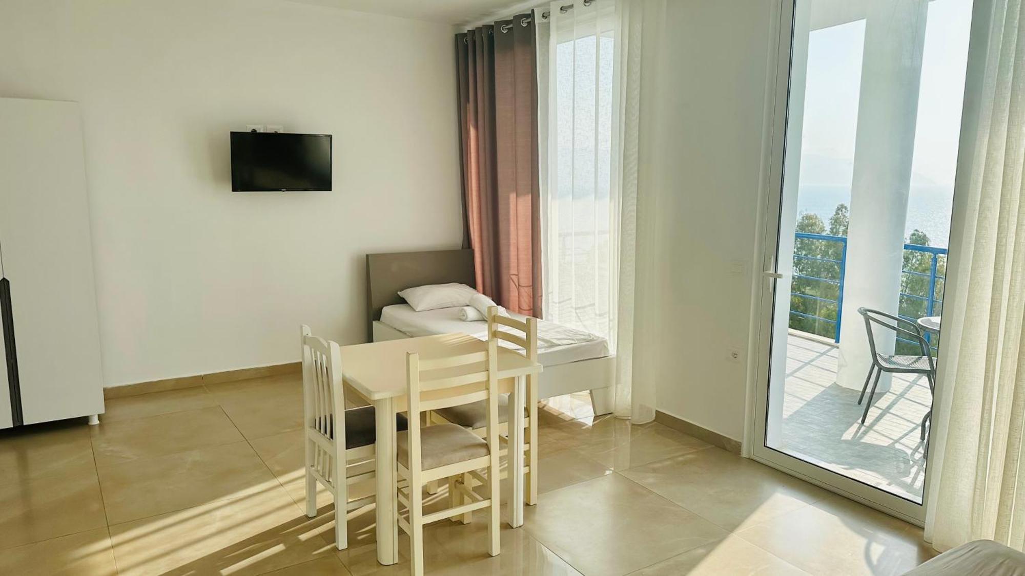 Jico Travel - Villa Colombo Vlorë 客房 照片