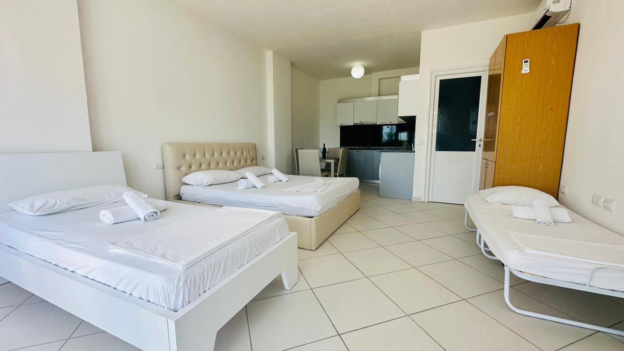 Jico Travel - Villa Colombo Vlorë 客房 照片