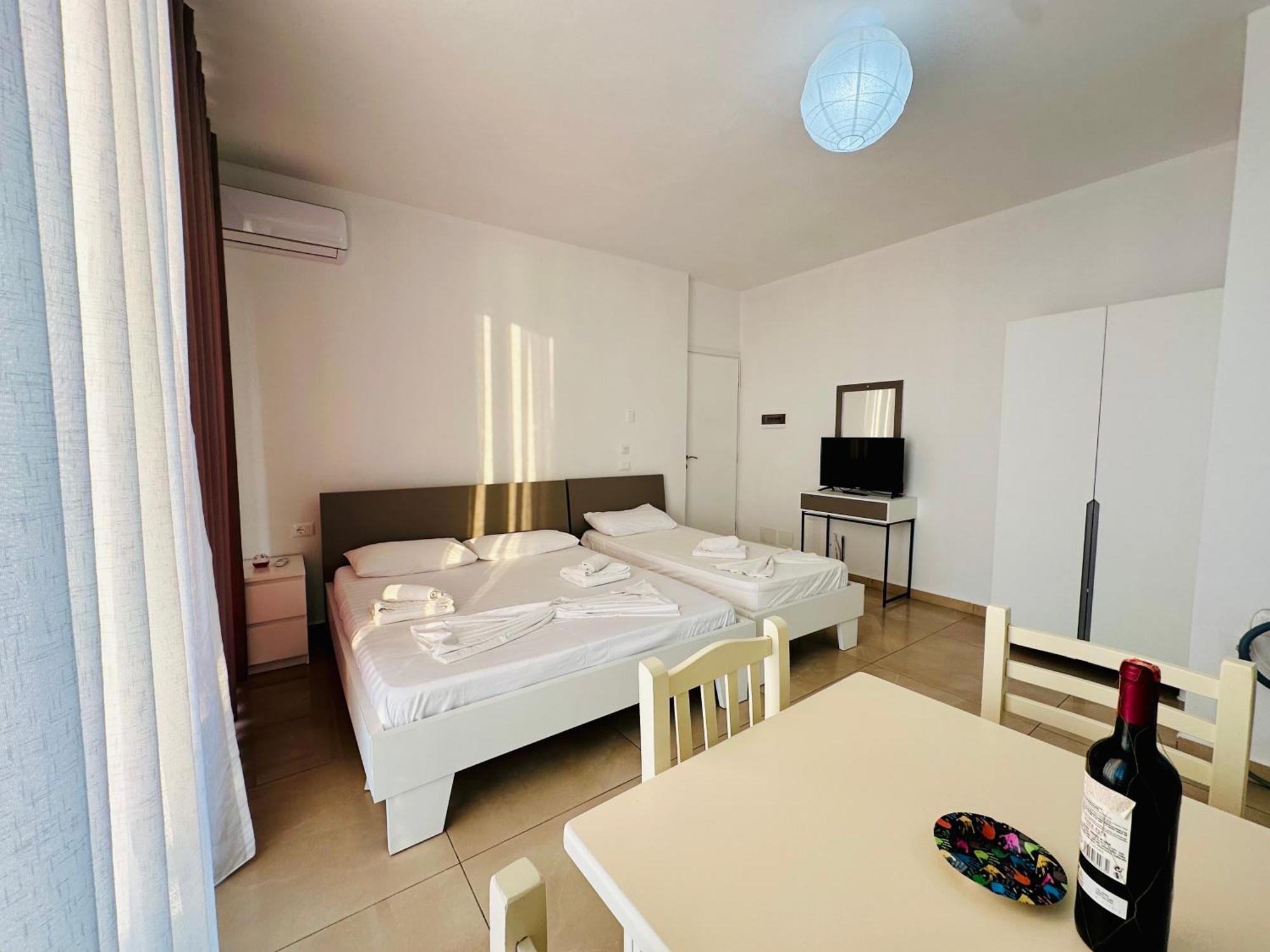 Jico Travel - Villa Colombo Vlorë 客房 照片