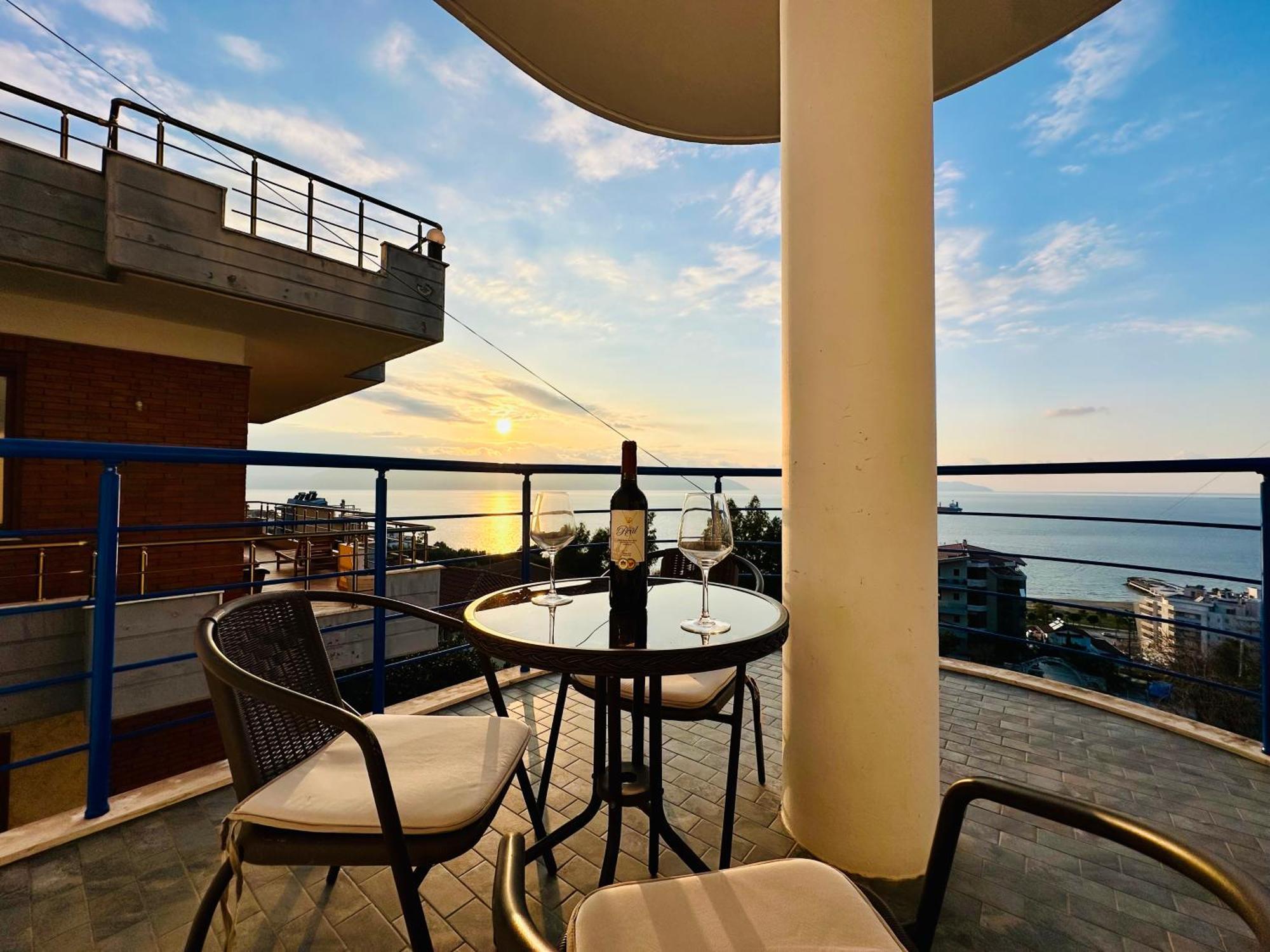 Jico Travel - Villa Colombo Vlorë 外观 照片